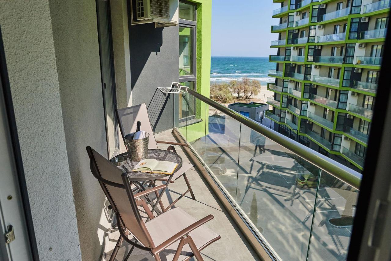 Sea Love Apt Spa N Pools Beach Resort Нэводари Экстерьер фото