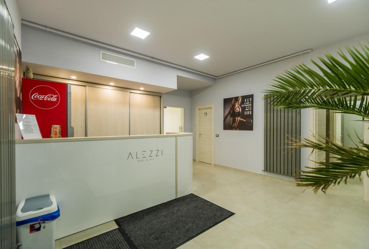 Sea Love Apt Spa N Pools Beach Resort Нэводари Экстерьер фото